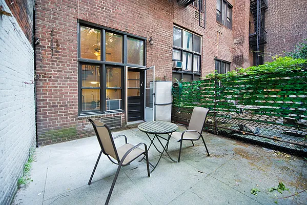 Rented by NOVO | media 68