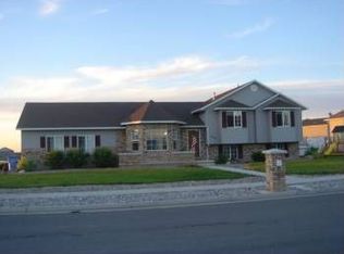 1405 Sunset Cir, Logan, UT 84321