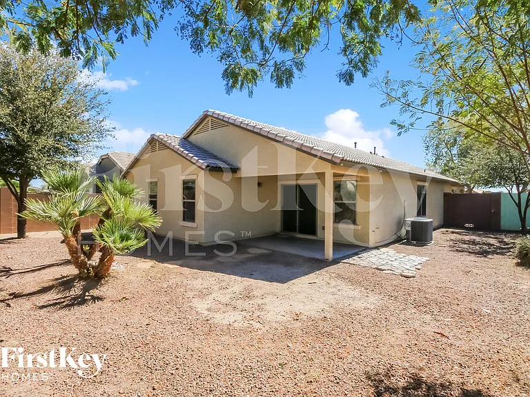 18582 W Vogel Ave — Photo 19