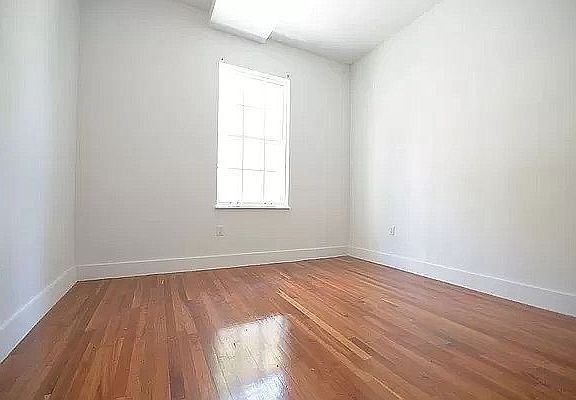 3rd image of 182 Bainbridge St #112