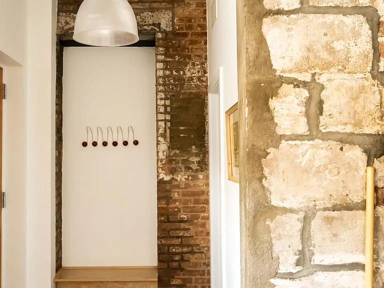 424 Van Brunt St #2 — Photo 11