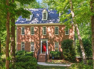 107 Thornewood Dr, Cary, NC 27518