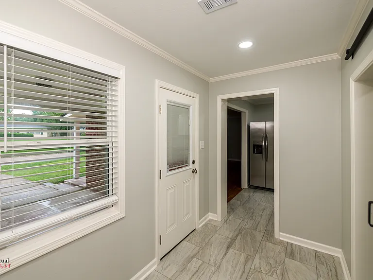 5730 Grover Pl — Photo 11