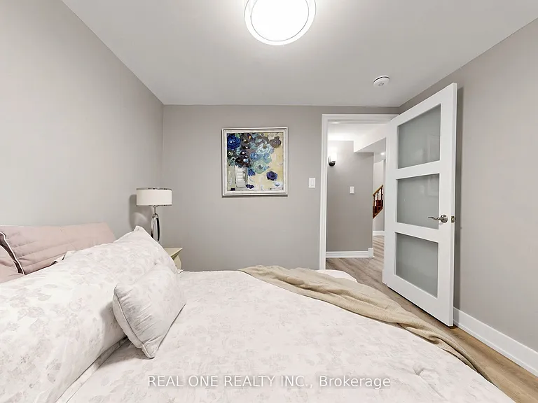 49 Bayview Pkwy #BASEMENT — Photo 16