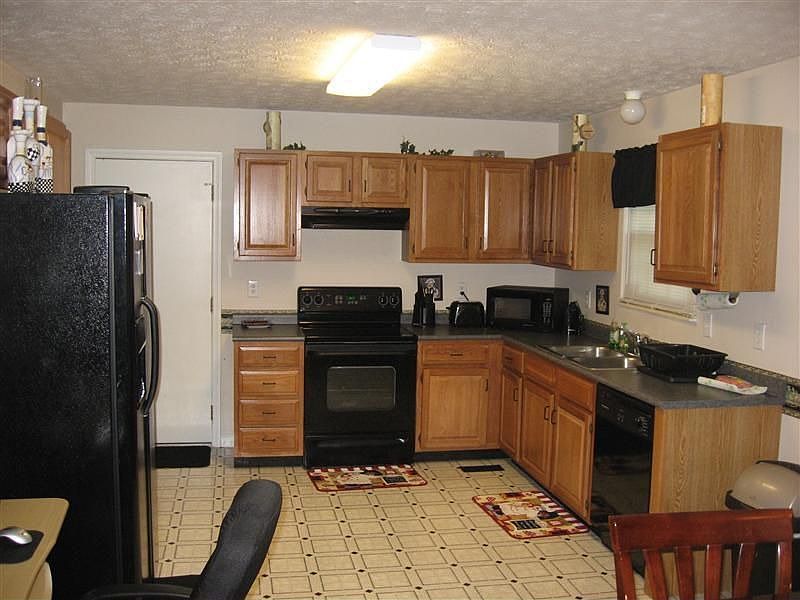 2nd image of 6508 Foxbranch Cir