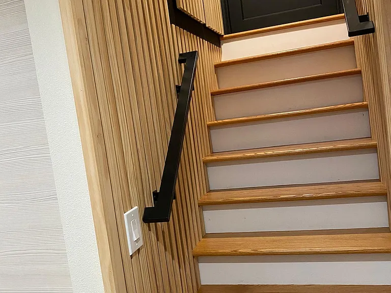 Stairs to dormer/3rd bedroom