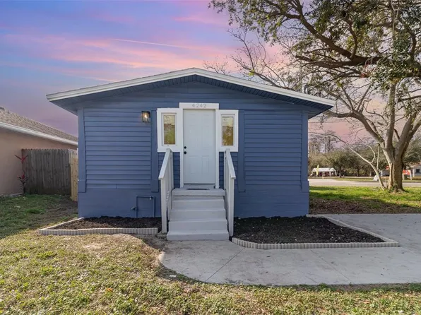 4242 Raleigh St, Orlando, FL 32811