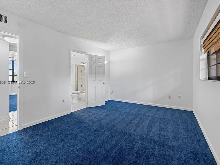 10835 SW 112th Ave #305 — Photo 28