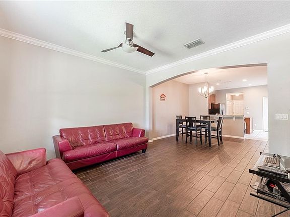 4th image of 1921 S Avalon Park Blvd