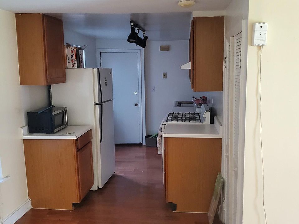 1st image of 2036 W Charleston St #1