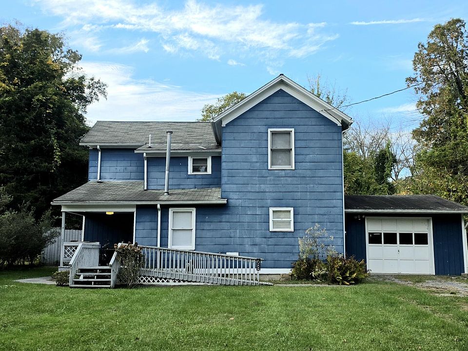 2nd image of 788 Monroe Ave