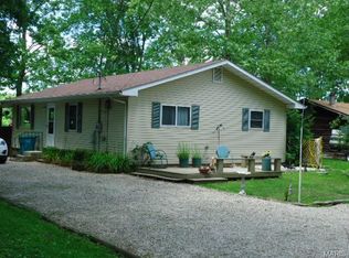 2215 Lakeshore Dr, Cuba, MO 65453