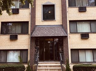 1471 Ashland Ave #2SE, Des Plaines, IL 60016