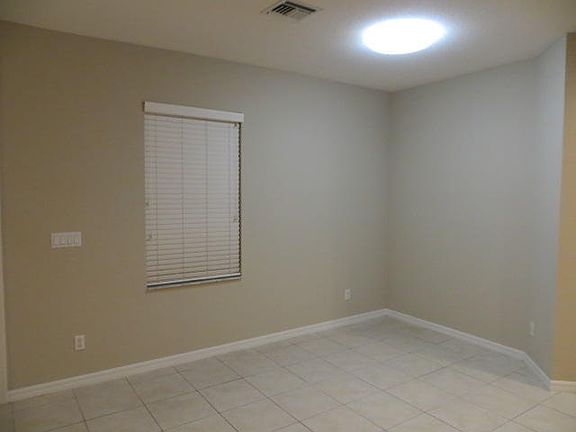 3rd image of 2044 SE Avon Park Dr
