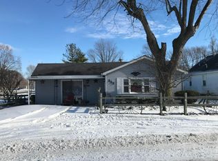 333 N 7th St, Rensselaer, IN 47978