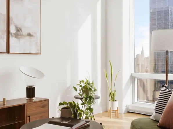 15 Hudson Yards image 3 of 16