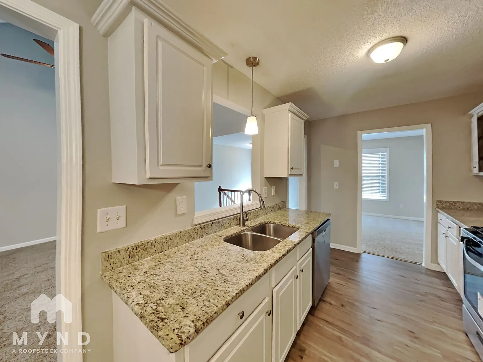4 bed, 3.0 bath, 2019 sqft, $2,199 — Photo 3