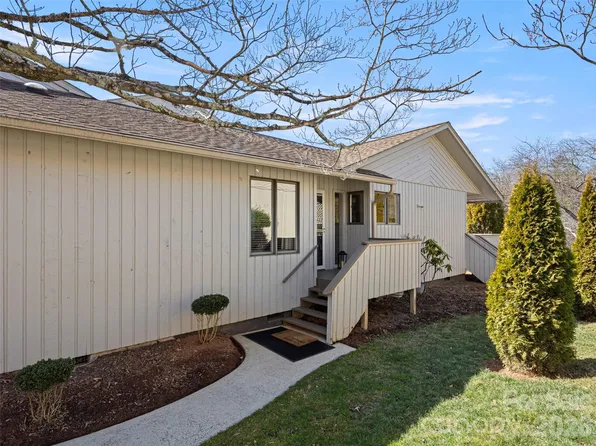 120 Deerlake Dr, Asheville, NC 28803