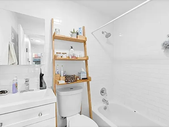 1260 Broadway image 5 of 5