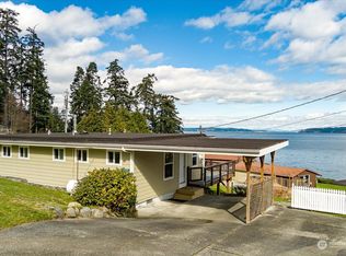 735 Roberts Bluff Rd, Coupeville, WA 98239