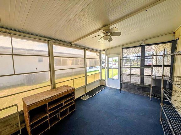 4th image of 4112 Honolulu Dr