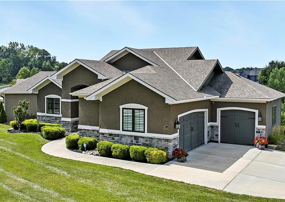 1st image of 9649 Apple Blossom Ln