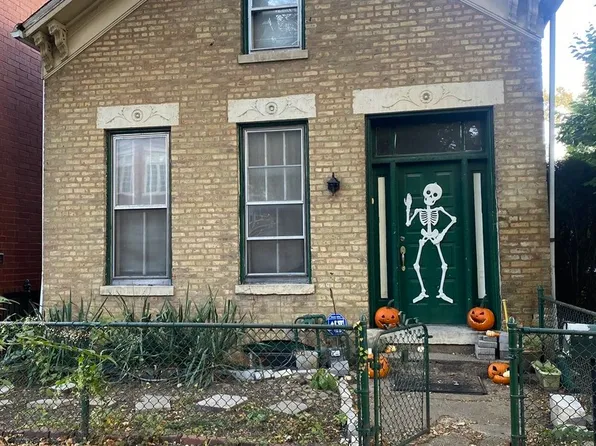 2238 N Wayne Ave, Chicago, IL 60614