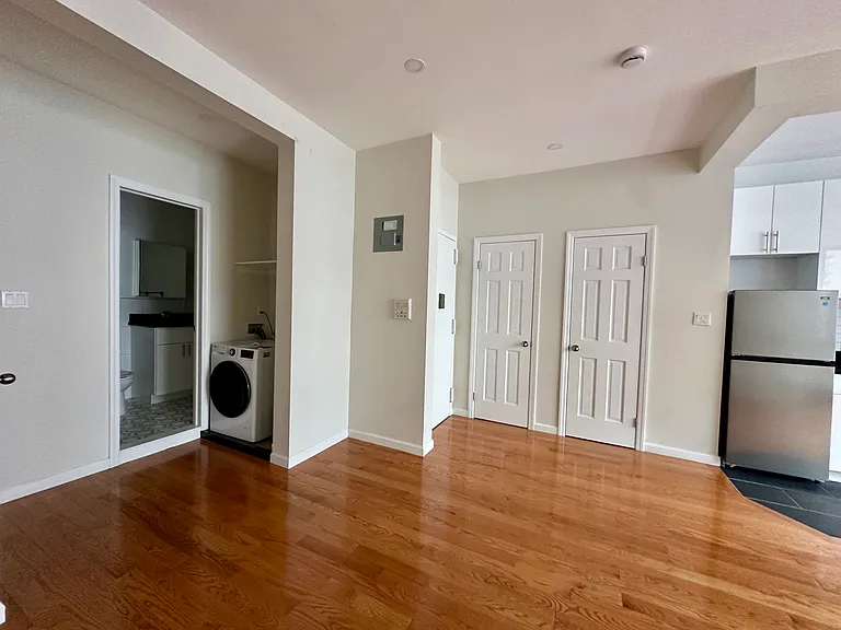 50 W 55th St #5F — Photo 11