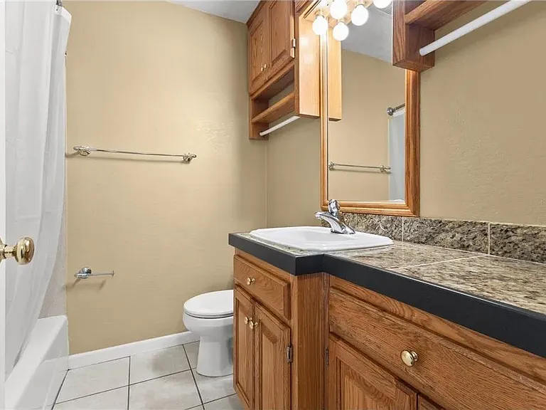 16546 Foliage Ave — Photo 17