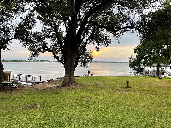 4th image of 1911 Beaty Rd #27