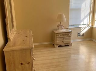 33 Jared Blvd, Kendall Park, NJ