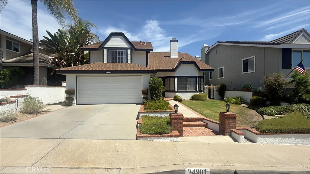 4 bed, 2740 sqft, $5,800 — Photo 1