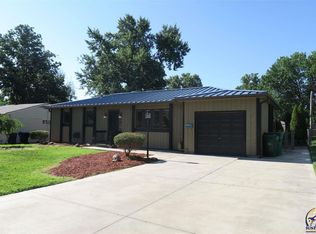 5513 SW 15th St, Topeka, KS 66604