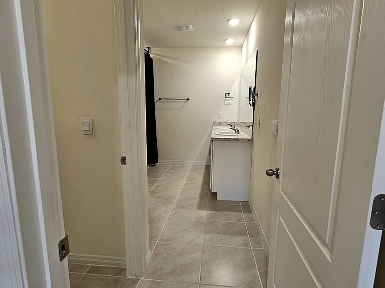 580 Auburn Grove Ter — Photo 13
