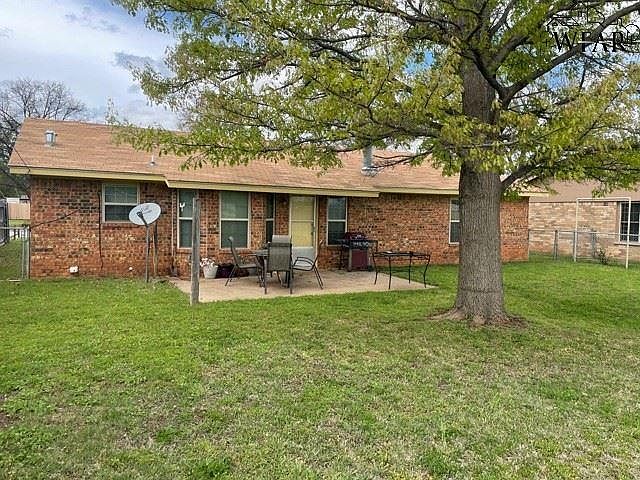 2nd image of 4909 Colleen Dr