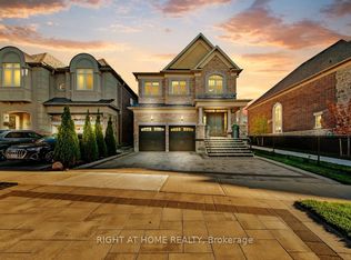 38 Menotti Dr, Richmond Hill, ON