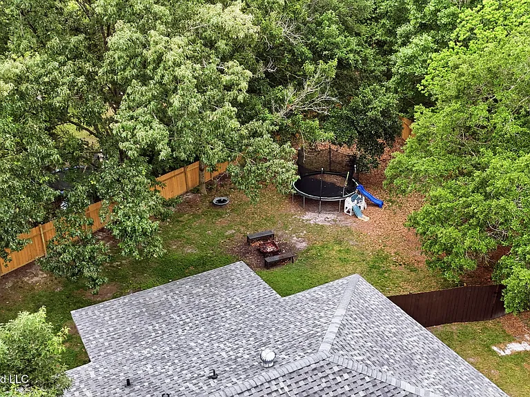 2616 W Angela Cir — Photo 32