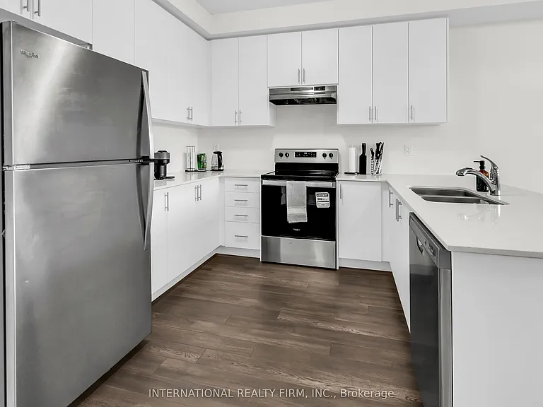 148 Turnberry Ln — Photo 9