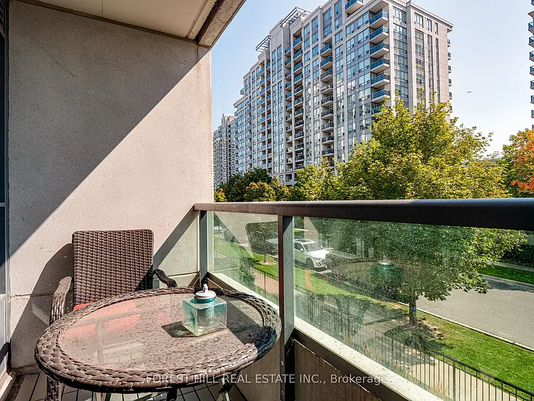 30 N Park Rd #214 — Photo 23
