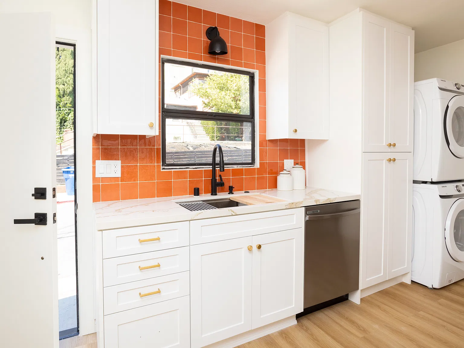 1 bed, 550 sqft, $2,995 — Photo 3