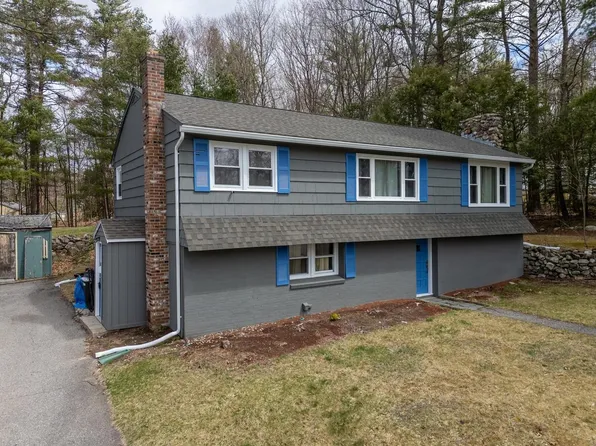 2 Gregoire Street, Derry, NH 03038