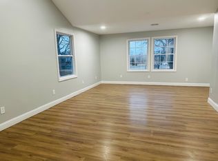 (Undisclosed Address), West Babylon, NY 11704