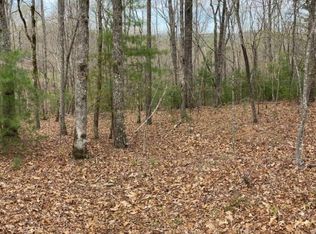 4 Oak Crest Dr, Morganton, GA 30560