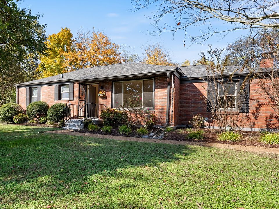 1st image of 901 McMahan Ave