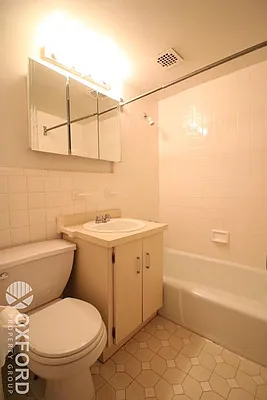 Rented by Oxford Property Group | media 34