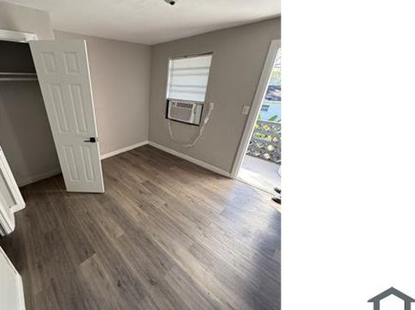 656 SW Avenue C Pl #10