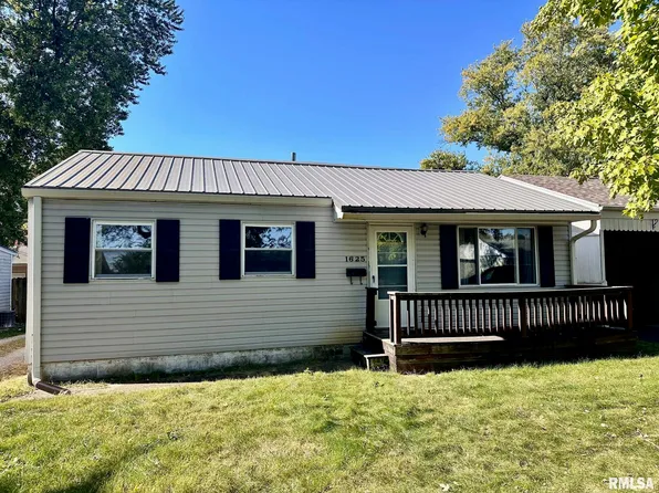 1625 Lakeview Ter, Jacksonville, IL 62650