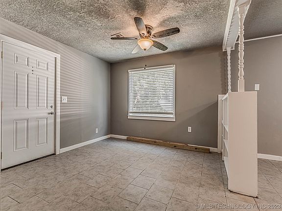 3rd image of 9134 W 96th St S