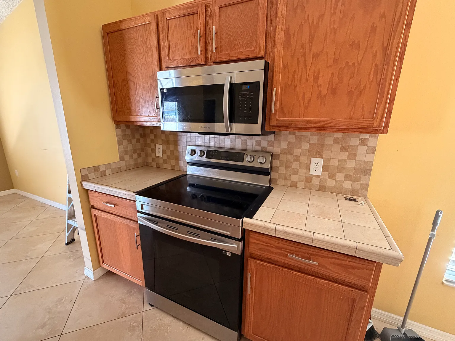 3 bed, 1505 sqft, $2,000 — Photo 4