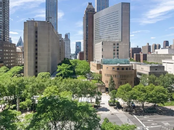 30 West 61st Street 8D image 3 of 9